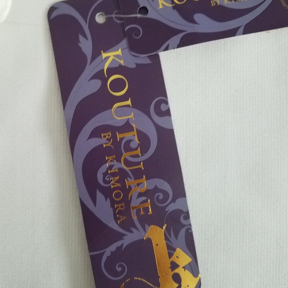 Beautiful woman's stretchy top - Picture 3 of 10